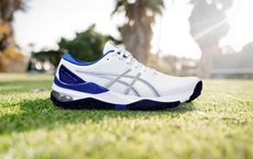 comfortable stride with asics gel kayano ace 2 golf shoe